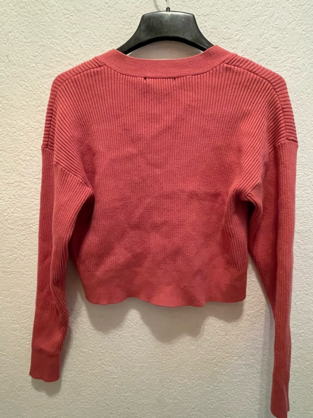 Forever 21 Cropped Button V-Neck Cardigan - Dusty Rose - Picture 2 of 3